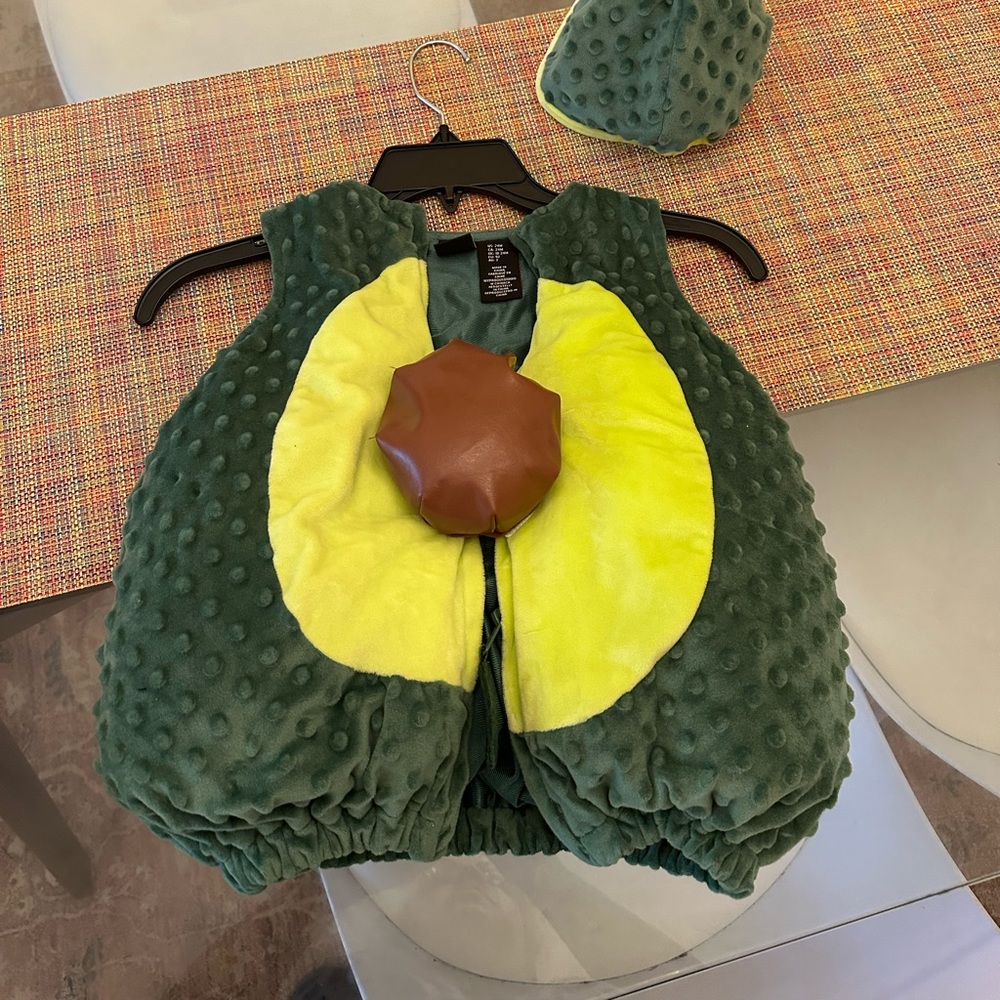 Kids Avocado costume with hat